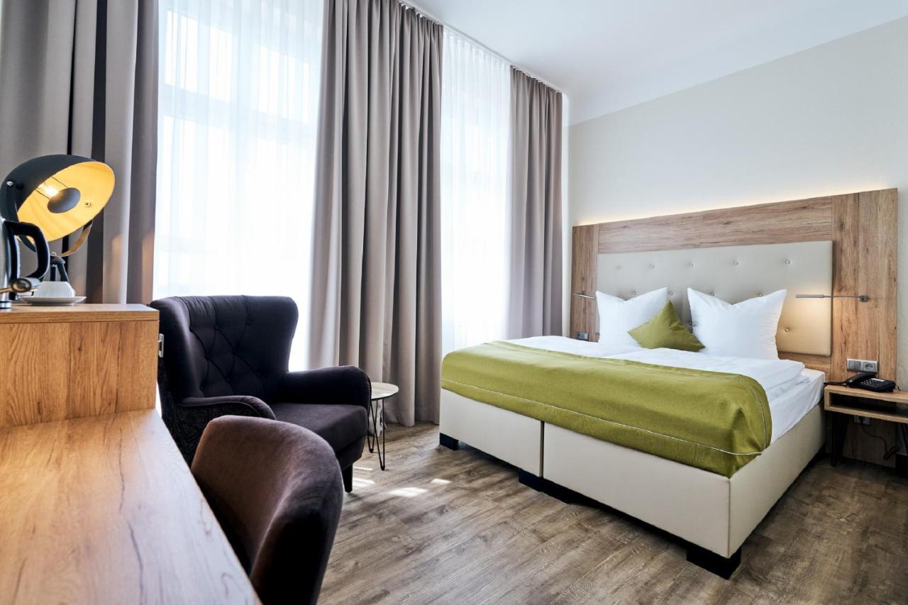 Doppelzimmer mit Seeblick
